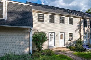 8 Cricket Brook #8, Dover, NH 03820