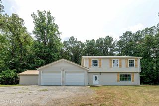 3209 Dr Brock Rd, Meridian, MS 39307