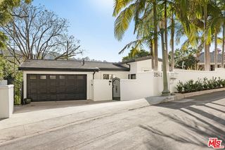 3261 N  Knoll Dr, Los Angeles, CA 90068
