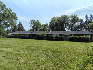 2532 Ardmore St SE, Grand Rapids, MI 49506