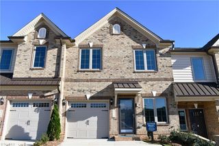 4755 Willowstone Dr #367, High Point, NC 27265