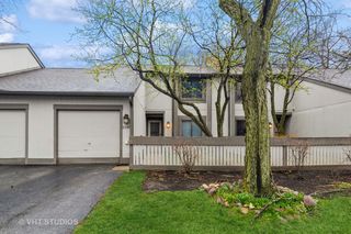 2549 Yarrow Ln, Rolling Meadows, IL 60008