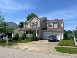 2150 Picketside Dr, Batavia, OH 45103