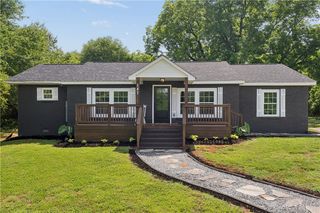 147 Taylor Rd, West Union, SC 29696