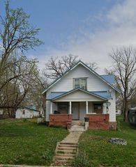 529 W  Maple St, Centerville, IA 52544