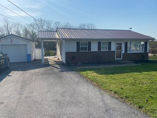 316 High Ridge Dr, Flemingsburg, KY 41041