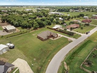 7220 Millcreek Ct, Sanger, TX 76266