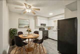 8633 E  Utopia Pkwy, Kansas City, MO 64138