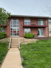 10341 Forest Brook Ln #B, Saint Louis, MO 63146
