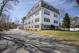 324 Front St #4, Marion, MA 02738