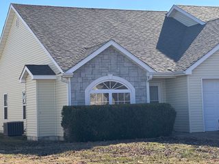 2813 Neosho Heights Ave #2813, Neosho, MO 64850