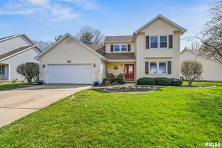 3300 Blueberry Ln, Springfield, IL 62711