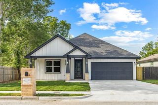5406 Anderson St, Fort Worth, TX 76105