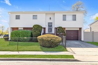 117 Bennett Avenue, Hempstead, NY 11550