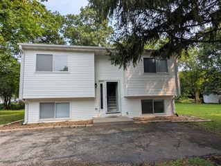 37055 N  Capillo Ave, Lake Villa, IL 60046