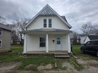 27 Decrow Ave, Newark, OH 43055