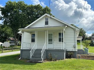 822 King St, Worthington, PA 16262