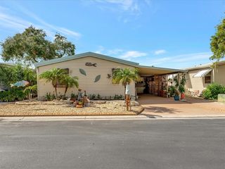112 N  Saint George Cir, Apollo Beach, FL 33572