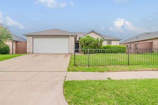 904 Havenbrook Dr, Arlington, TX 76001