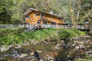 642 N  New Bridge Rd, Otis, OR 97368