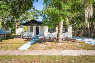 8135 PAUL JONES Drive, Jacksonville, FL 32208