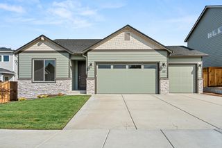133 Valemont Dr #36, Eagle Point, OR 97524
