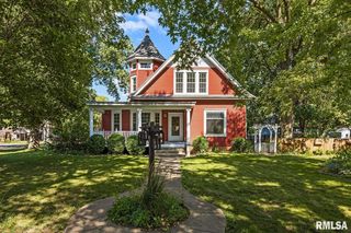 100 S  Pollard Ave, Manito, IL 61546