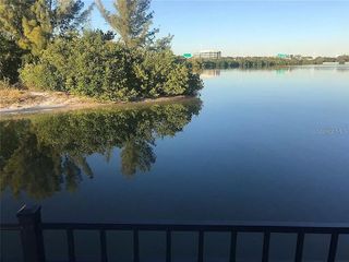 5835 Mariner St, Tampa, FL 33609