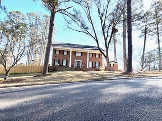5100 4th Pl #2, Meridian, MS 39305