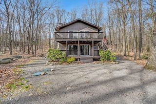 803 Pastern Ct, Lords Valley, PA 18428
