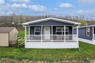528 Overlook Dr, Donegal, PA 15628
