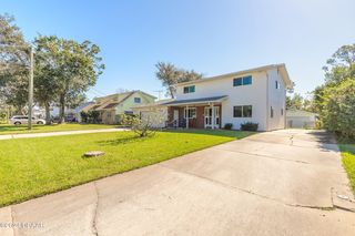 290 Warwick Ave, Ormond Beach, FL 32174