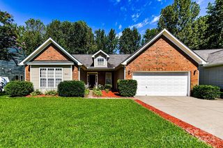 10614 River Hollow Ct, Charlotte, NC 28214