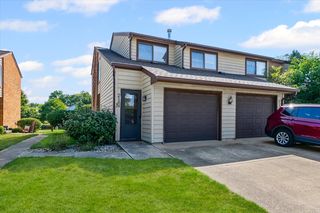 2144 Harbortown Cir #2144, Champaign, IL 61821