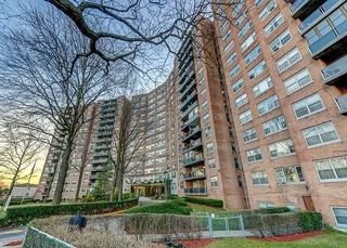 61-20 Grand Central Pkwy #C-300, Forest Hills, NY 11375