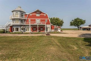 45849 184th St, Castlewood, SD 57223