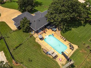 12136 Bedrock Ln, Bentonville, AR 72712