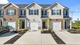 810 Quaint Parish Cir, Graniteville, SC 29829