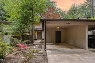 3948 Wendy Ln #10D2, Raleigh, NC 27606