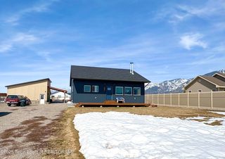 430 B St, Bedford, WY 83112