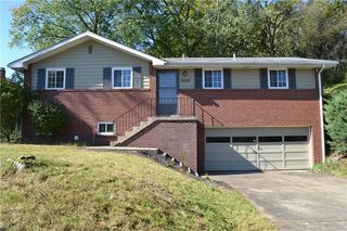 3352 Fawnway Dr, Murrysville, PA 15668