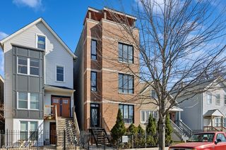2826 W  Palmer St #2, Chicago, IL 60647