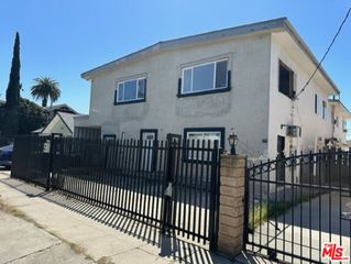 4534 Kingswell Ave, Los Angeles, CA 90027