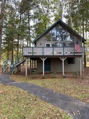 85 Saint Moritz Dr, Pine Mountain, GA 31822