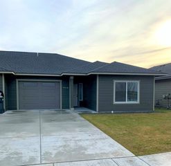 7714 Budsage Dr, Pasco, WA 99301