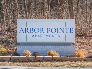 1501 Old Salisbury Ct #1513, Winston Salem, NC 27127