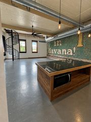 917 E  Douglas Ave, Wichita, KS 67202