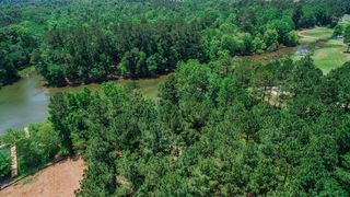 353 Arsenal Dr, Ninety Six, SC 29666