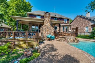 226 Saint Andrews Dr E, Mabank, TX 75156