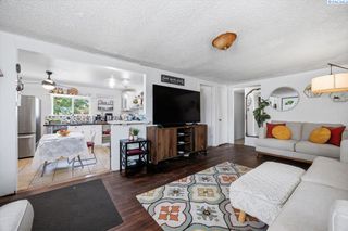 1603 N  12th Ave, Pasco, WA 99301